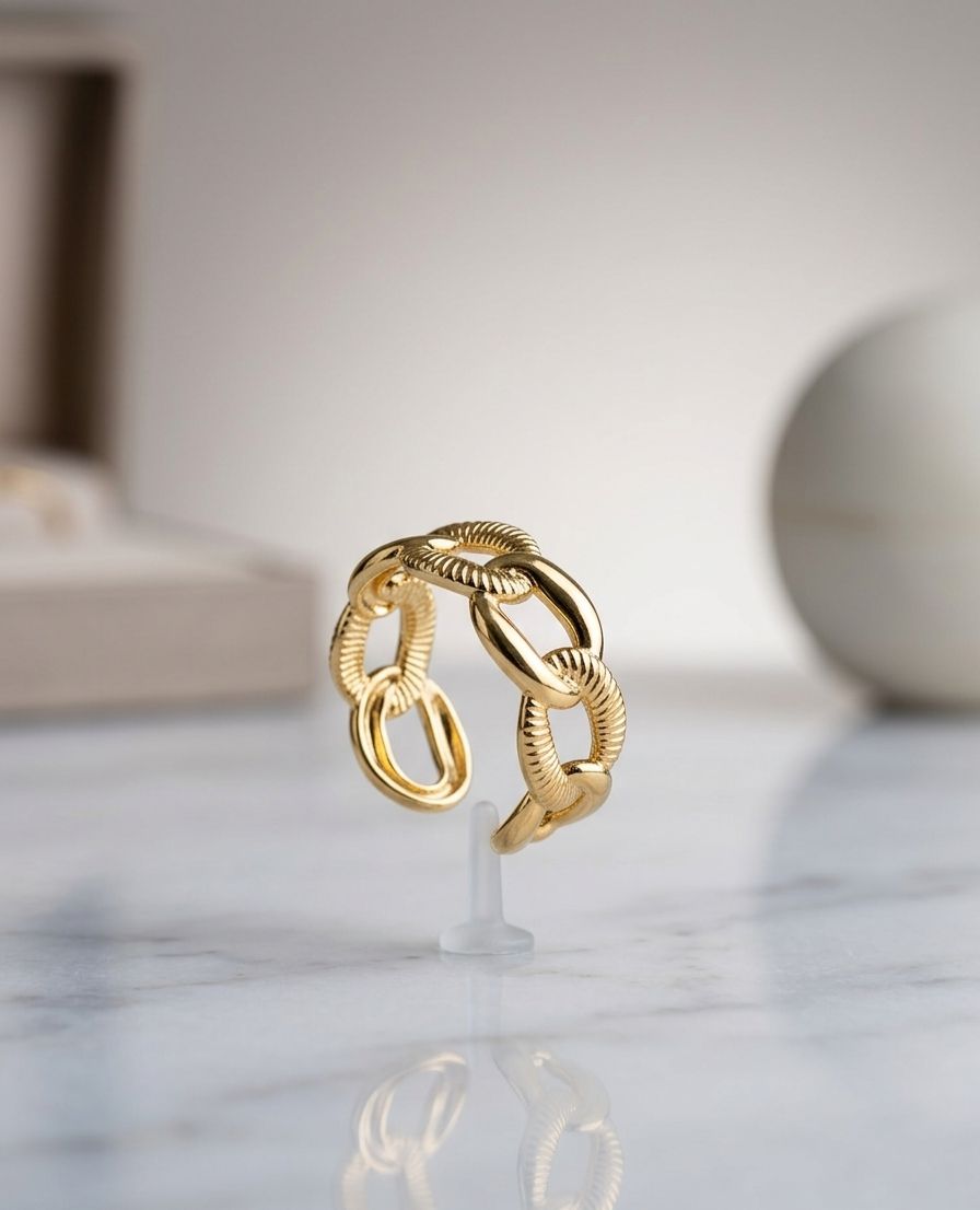 GOLDEN MUSE RING