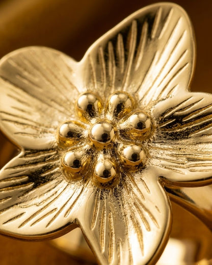 GOLDEN DAISY RING